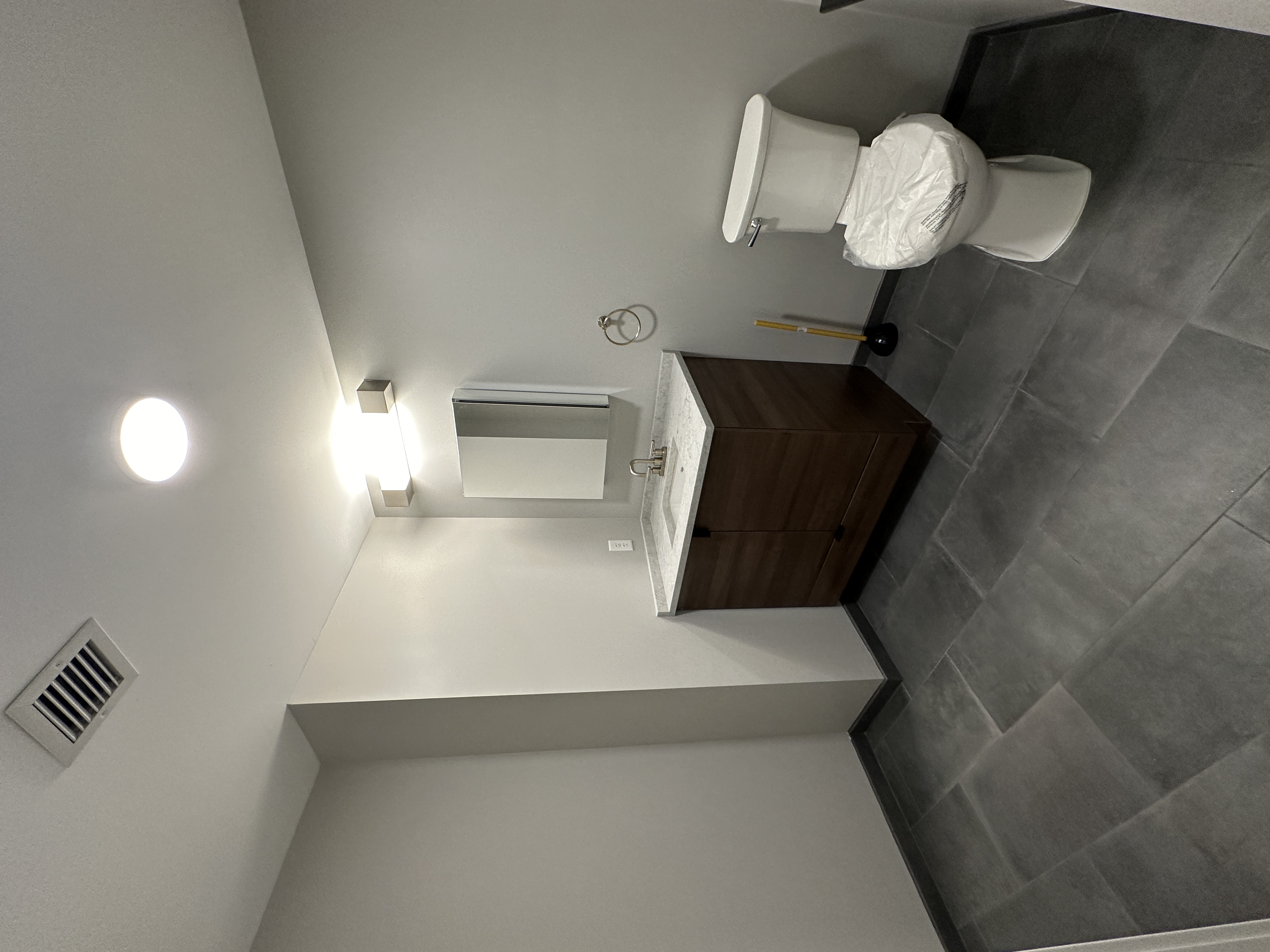 3 bed, 1 bath apartment for rent at 100 Hemenway St Unit 4, Fenway — photo 9 of 29