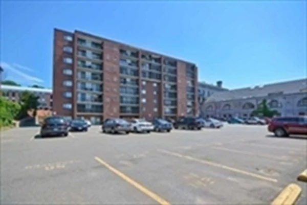 2 bed, 2 bath apartment for rent at 100 High St Unit 408, Medford — photo 3 of 13