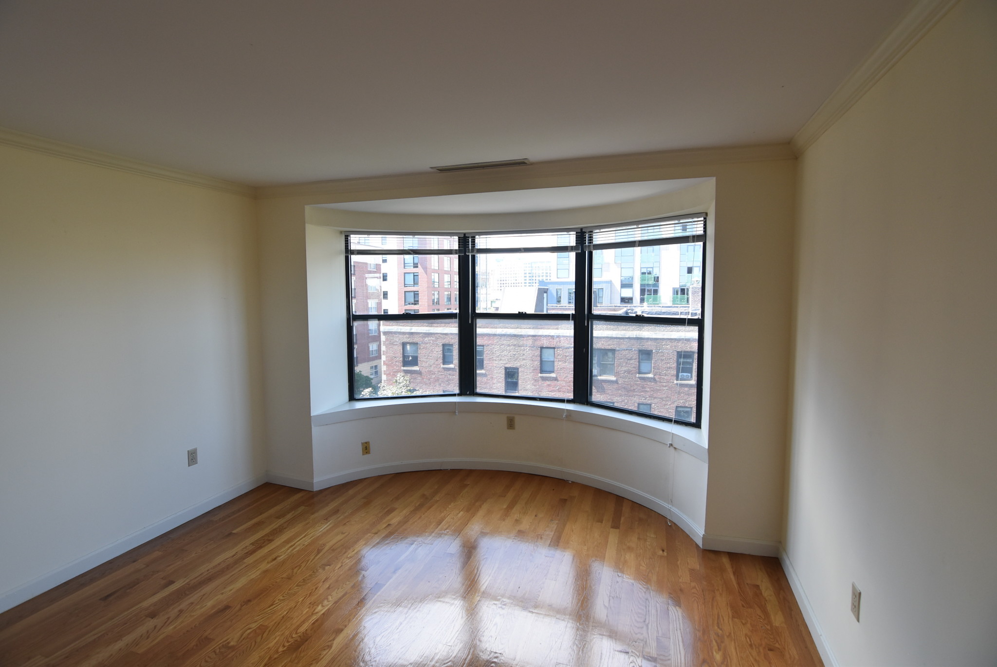 2 bed, 1 bath apartment for rent at 100 Jersey St Unit 601, Fenway — photo 4 of 36