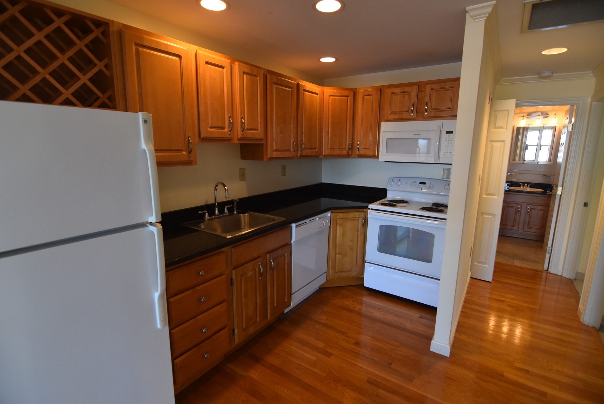 2 bed, 1 bath apartment for rent at 100 Jersey St Unit 601, Fenway — photo 7 of 36
