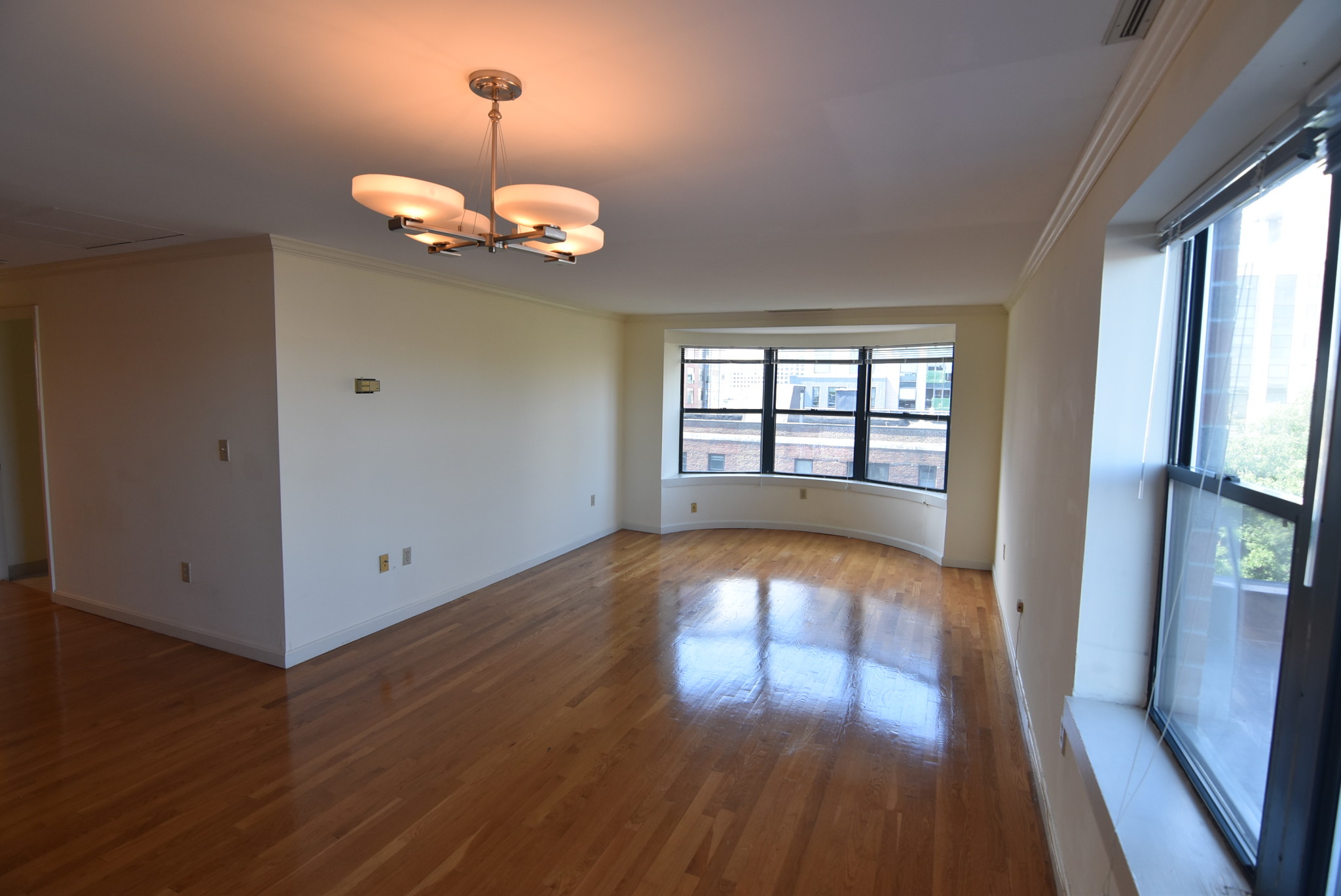 2 bed, 1 bath apartment for rent at 100 Jersey St Unit 601, Fenway — photo 3 of 36