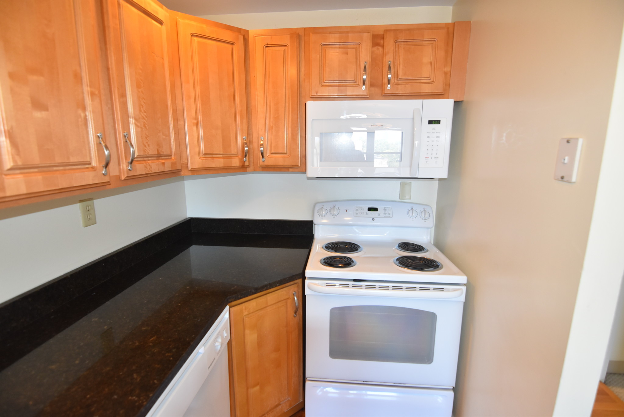 2 bed, 1 bath apartment for rent at 100 Jersey St Unit 601, Fenway — photo 8 of 36
