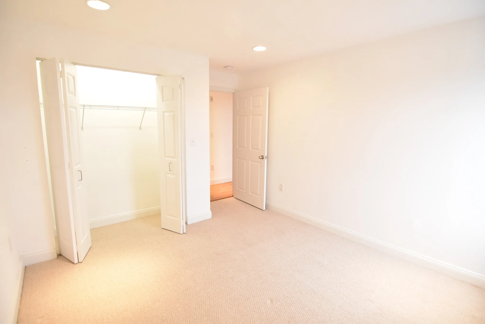 2 bed, 1 bath apartment for rent at 100 Jersey St Unit 706, Fenway — photo 9 of 19