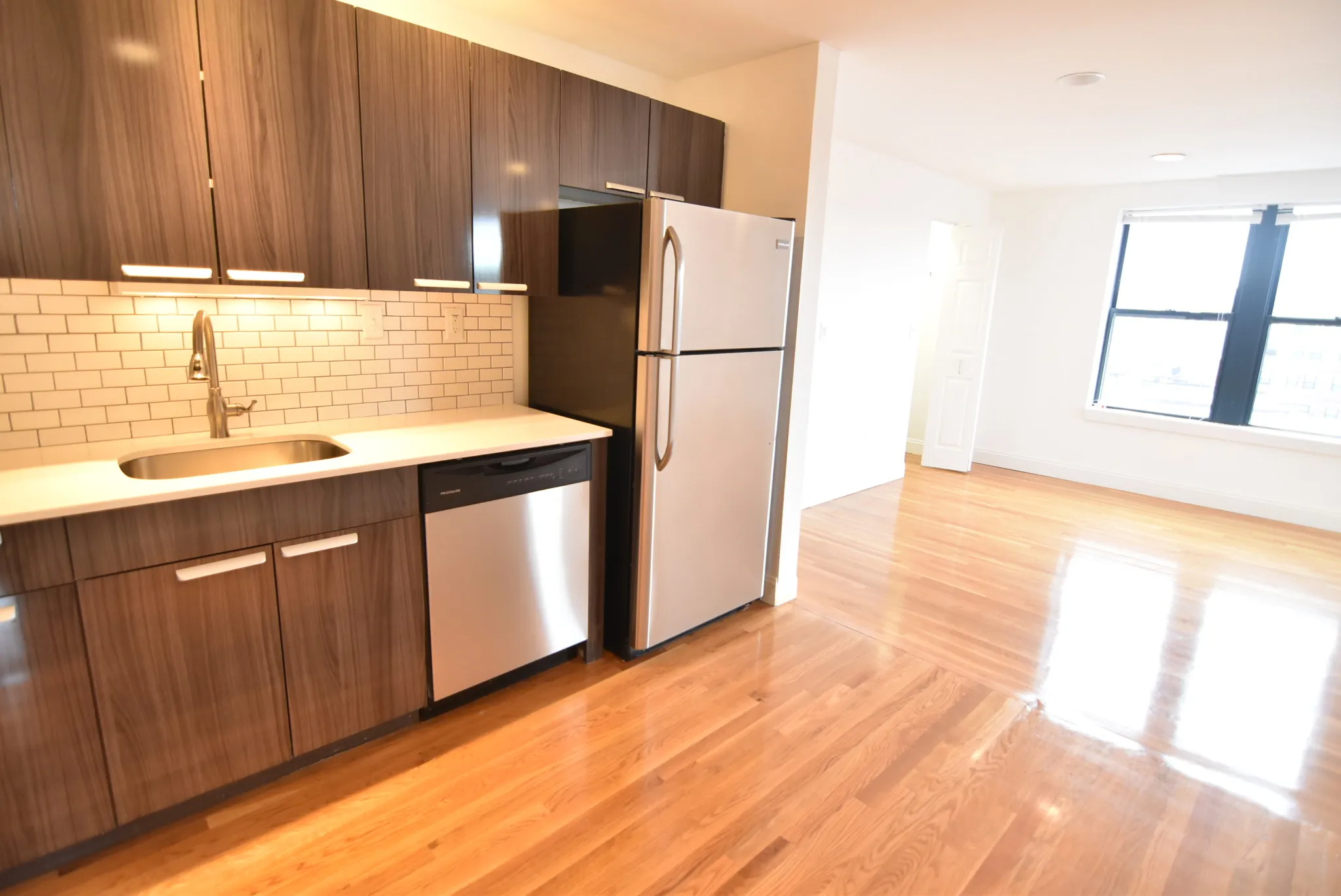 2 bed, 1 bath apartment for rent at 100 Jersey St Unit 706, Fenway — photo 4 of 19