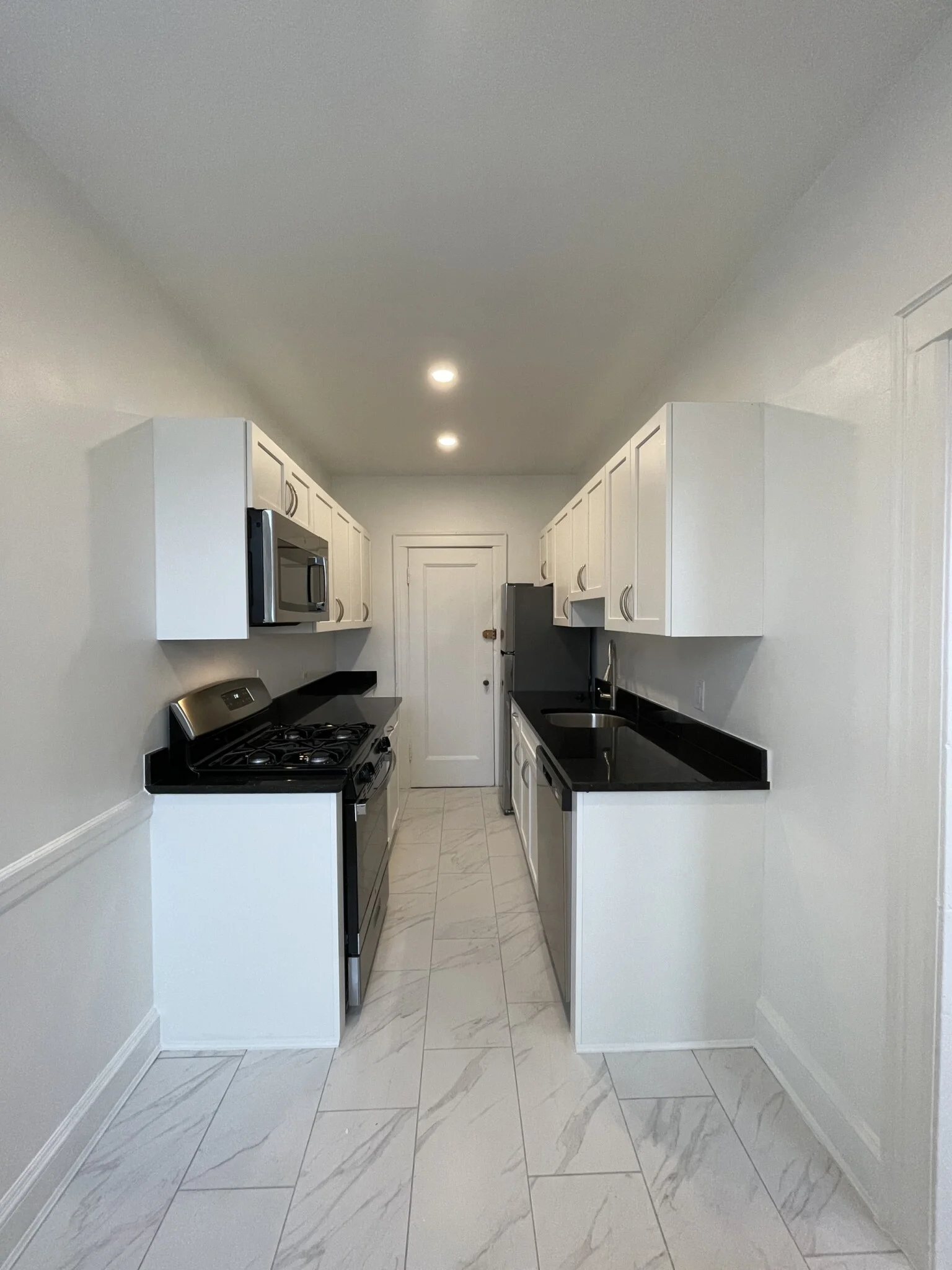 1 bed, 1 bath apartment for rent at 100 Kilsyth Rd Unit 27, Brighton — photo 2 of 17