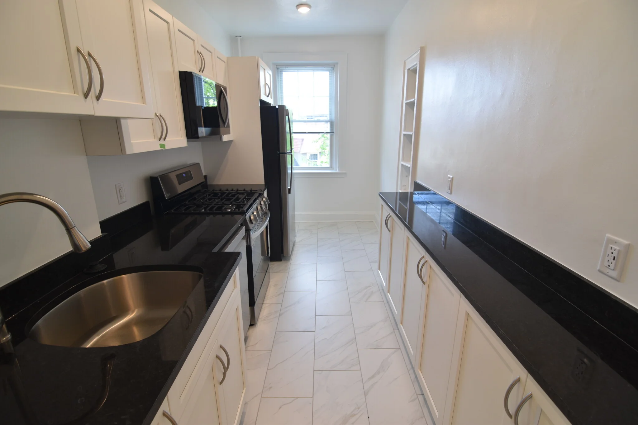 1 bed, 1 bath apartment for rent at 100 Kilsyth Rd Unit 5, Brighton — photo 4 of 12