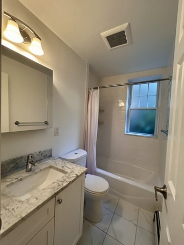 2 bed, 1 bath apartment for rent at 100 Kilsyth Rd Unit 6, Brighton — photo 2 of 13