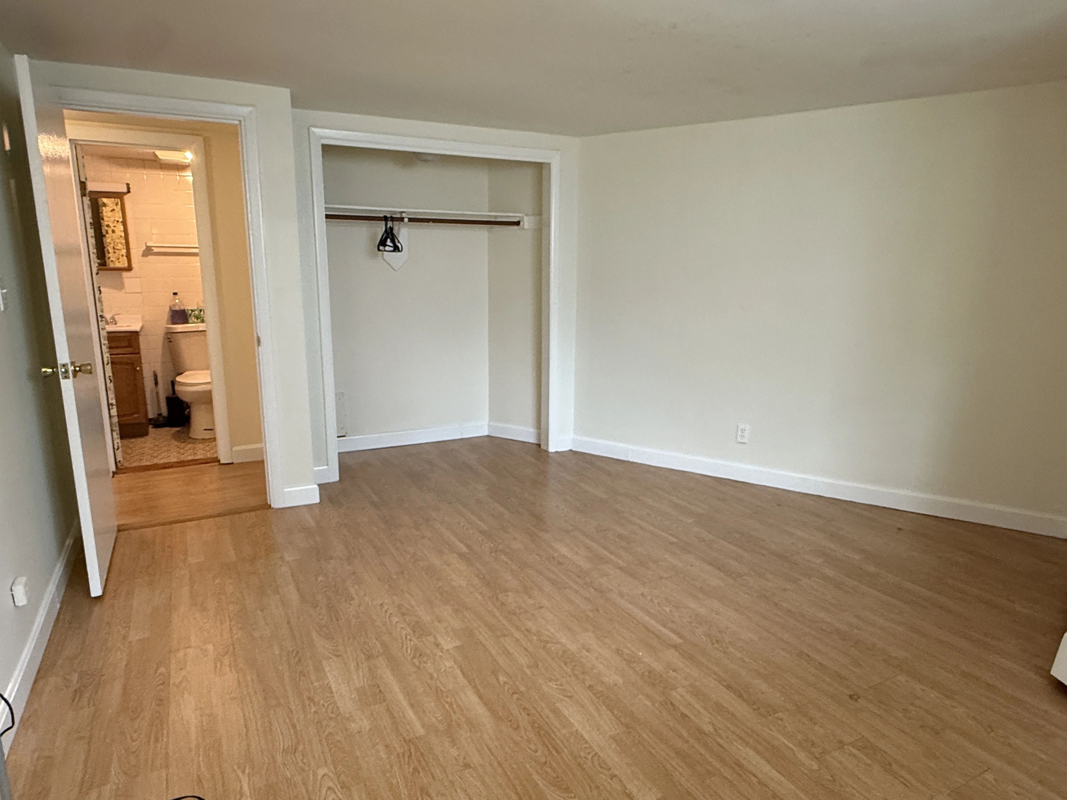 2 bed, 1 bath apartment for rent at 100 Lanark Rd Unit 14, Brighton — photo 2 of 12