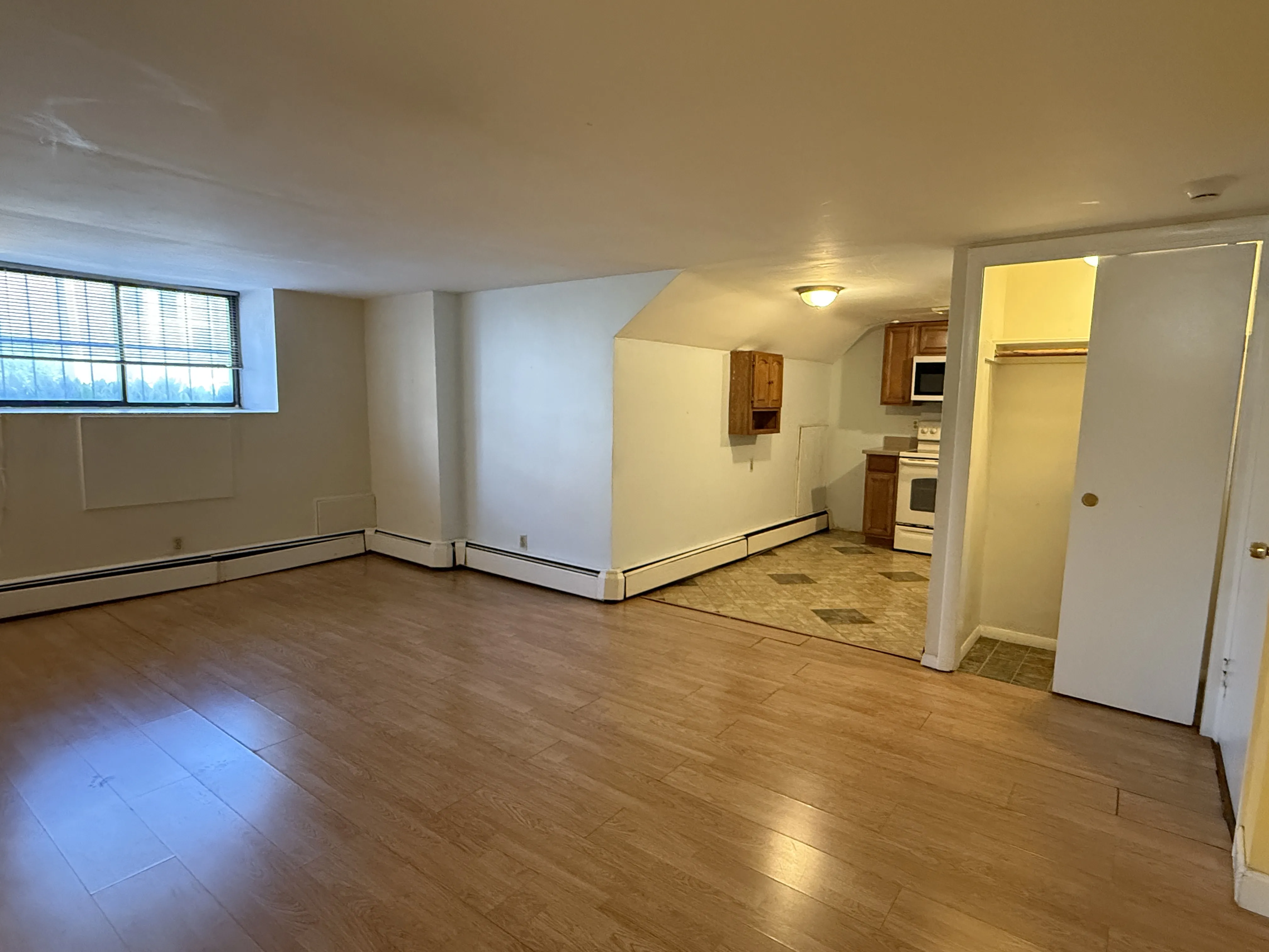 2 bed, 1 bath apartment for rent at 100 Lanark Rd Unit B, Brighton — photo 2 of 13