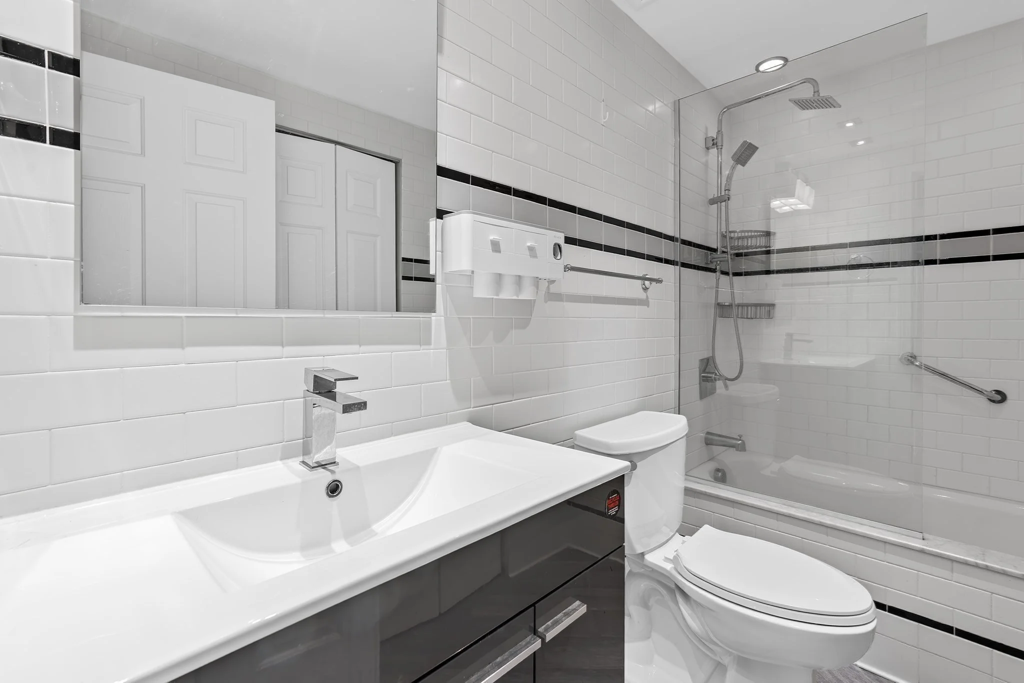 2 bed, 2 bath apartment for rent at 100 Ledgewood Dr Unit 319, Stoneham — photo 11 of 15