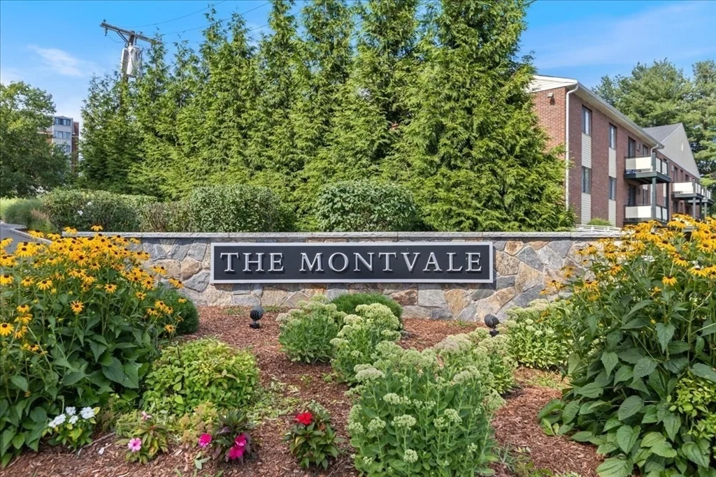 2 bed, 2 bath apartment for rent at 100 Ledgewood Dr Unit 410, Stoneham — photo 2 of 22