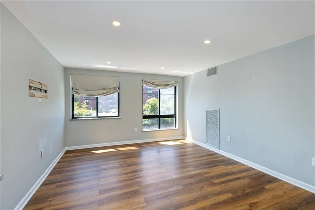2 bed, 2 bath apartment for rent at 100 Ledgewood Dr Unit 410, Stoneham — photo 10 of 22