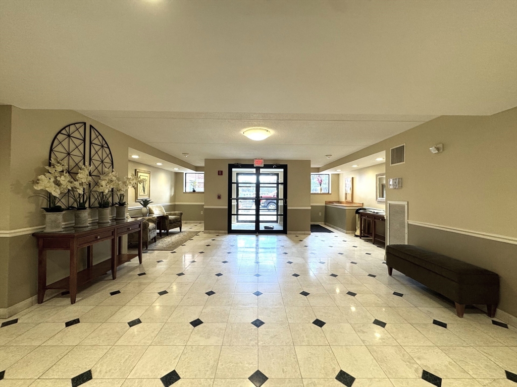 1 bed, 1 bath apartment for rent at 100 Ledgewood Dr Unit 517, Stoneham — photo 11 of 12