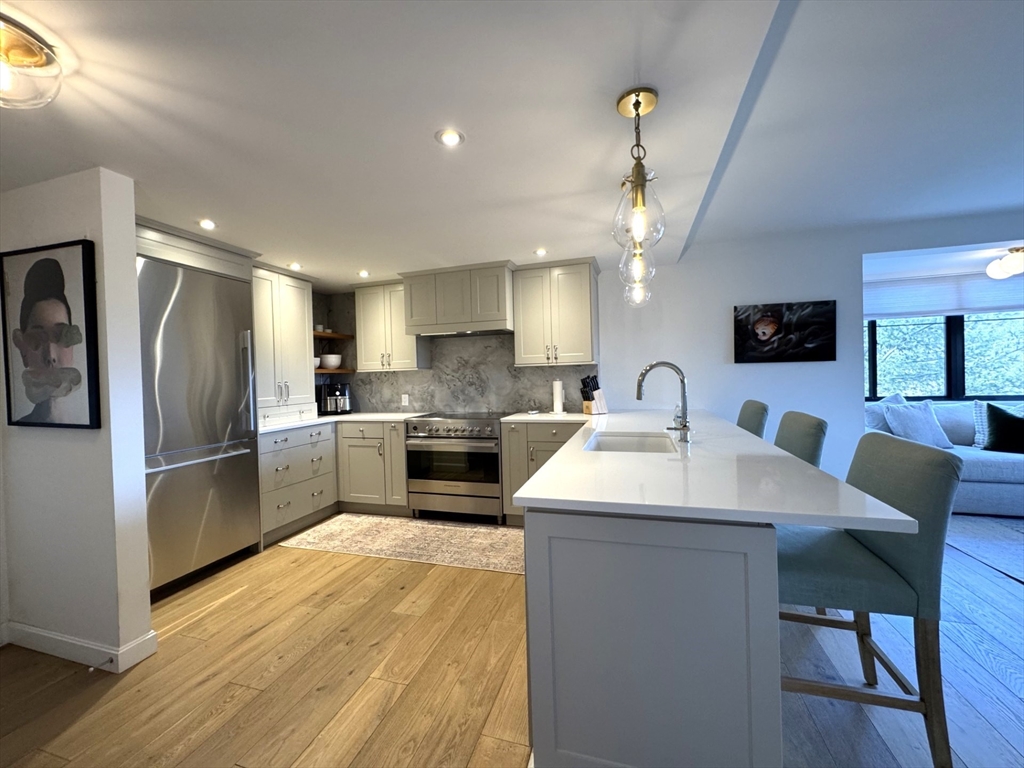 1 bed, 1 bath apartment for rent at 100 Ledgewood Dr Unit 517, Stoneham — photo 3 of 12