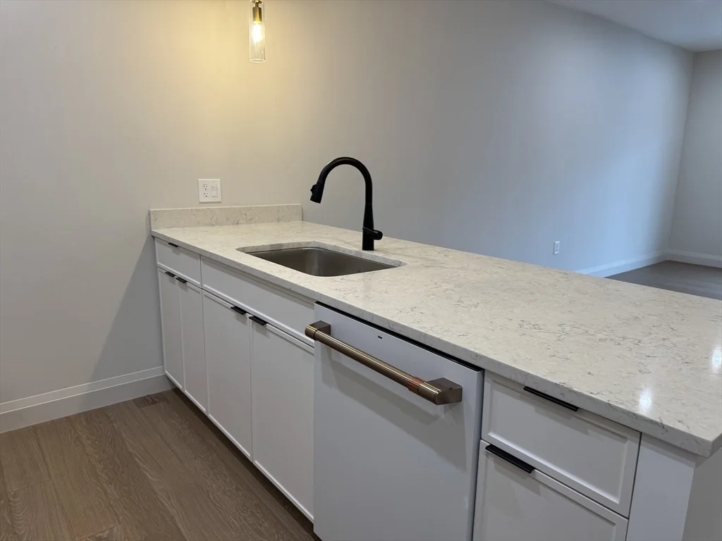 2 bed, 2 bath apartment for rent at 100 Lincoln Unit 307, Brighton — photo 6 of 41