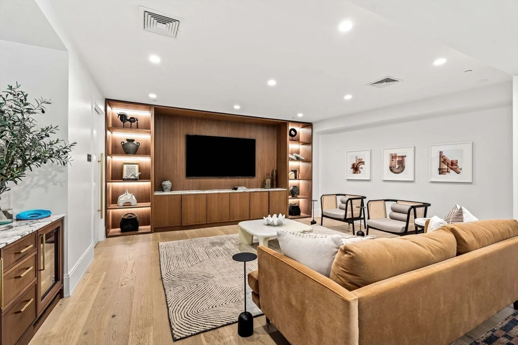 2 bed, 2 bath apartment for rent at 100 Linden St Unit 203, Wellesley — photo 34 of 39