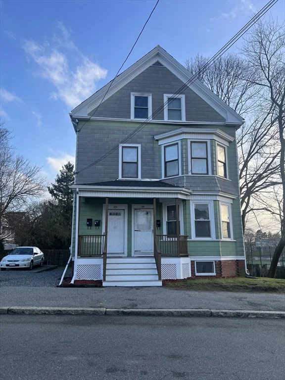 2 bed, 1 bath apartment for rent at 100 Linden St Unit 3, Salem