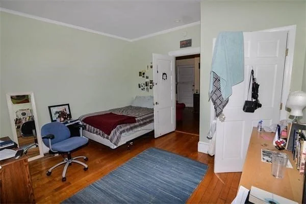 3 bed, 1 bath apartment for rent at 100 Linden St Unit 8, Allston — photo 4 of 16