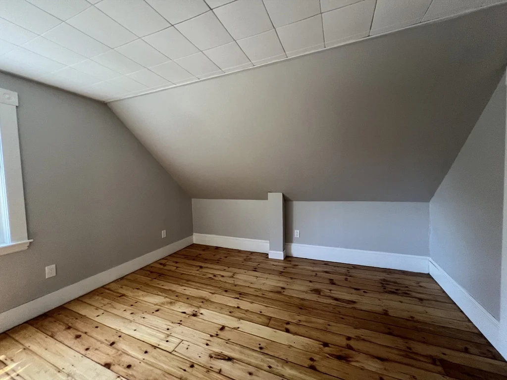 2 bed, 1 bath apartment for rent at 100 Linden St Unit C, Salem — photo 8 of 10