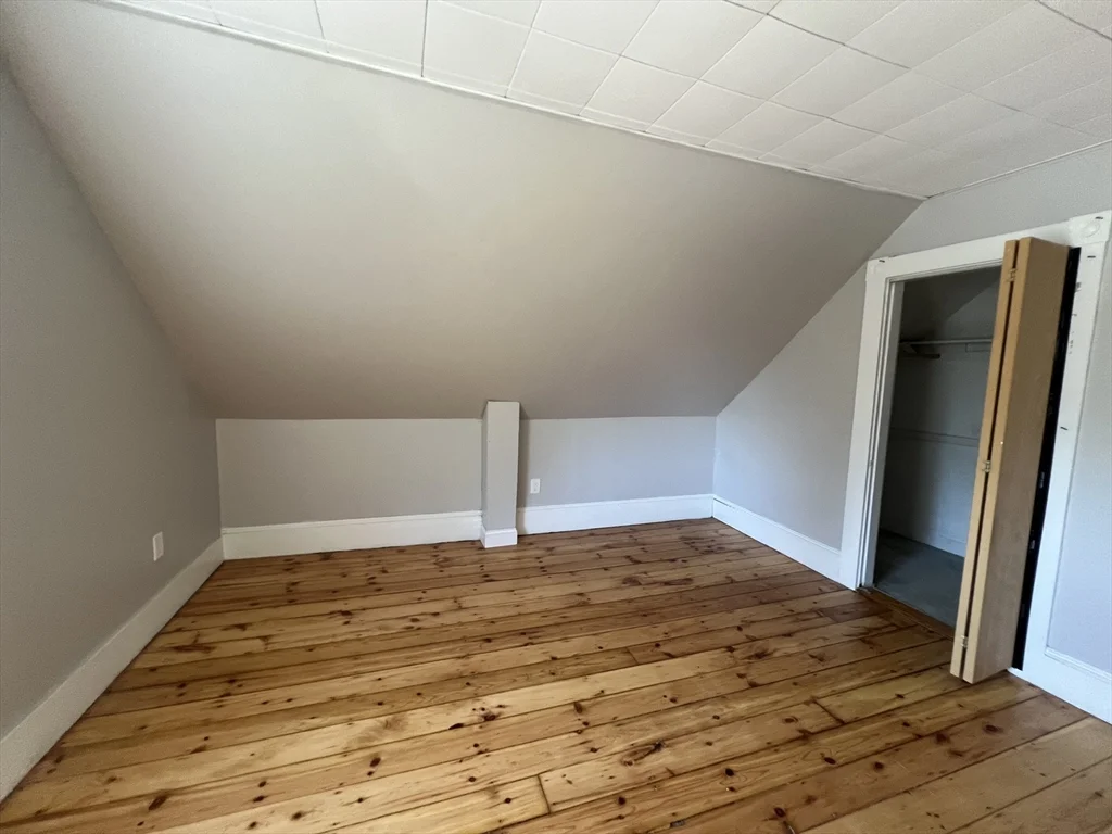 2 bed, 1 bath apartment for rent at 100 Linden St Unit C, Salem — photo 9 of 10