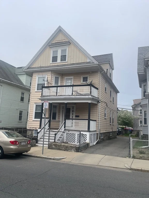 2 bed, 1 bath apartment for rent at 100 Lonsdale St Unit 2, Dorchester — photo 12 of 14