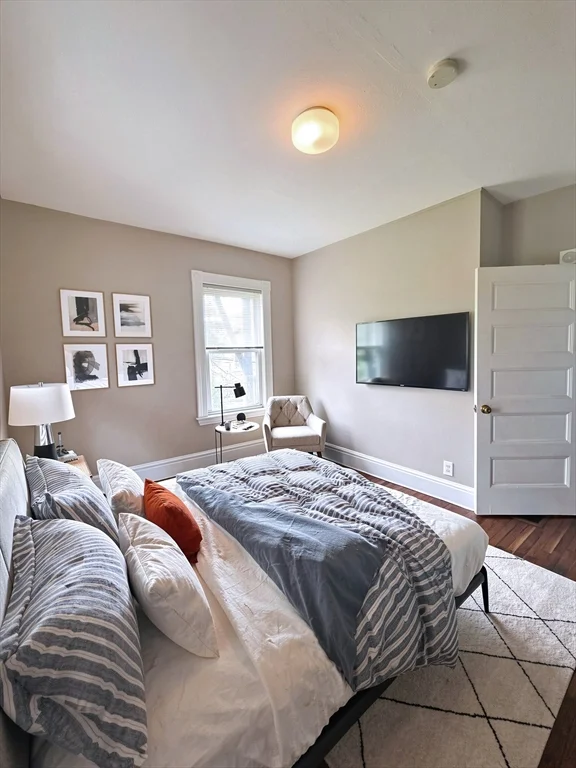 2 bed, 1 bath apartment for rent at 100 Lonsdale St Unit 2, Dorchester — photo 7 of 14