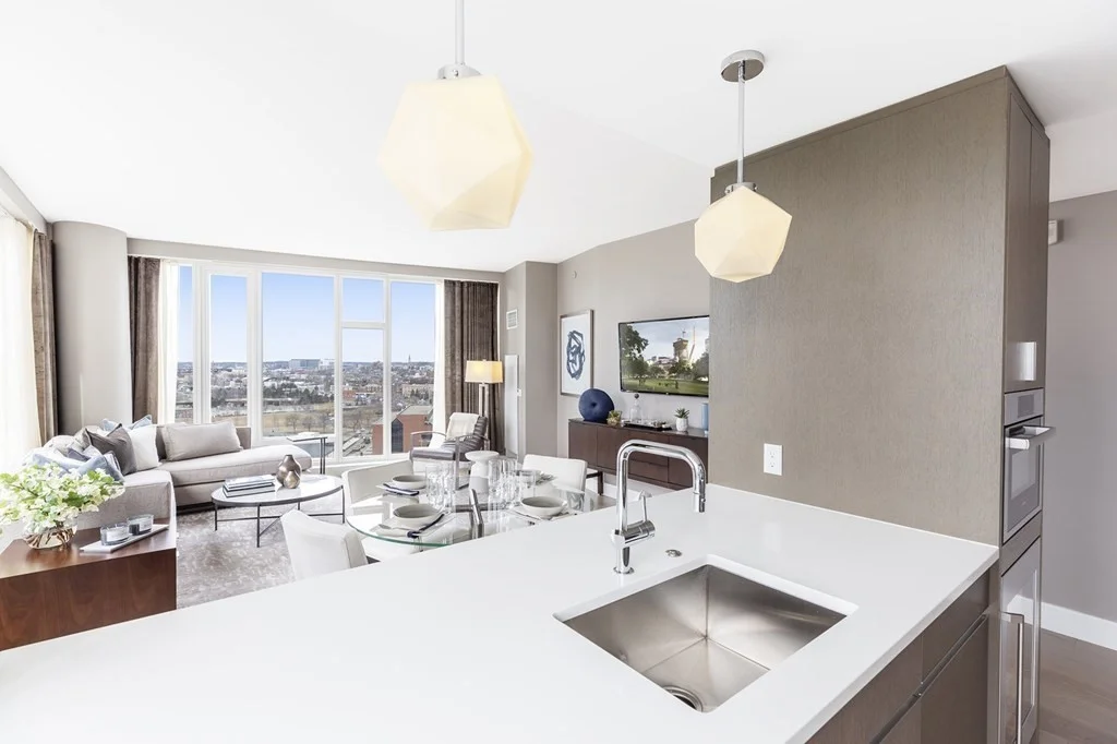 3 bed, 3 bath apartment for rent at 100 Lovejoy Pl Unit 10D, Waterfront — photo 3 of 12