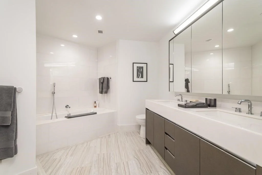 1 bed, 1 bath apartment for rent at 100 Lovejoy Pl Unit 10E, Waterfront — photo 5 of 10