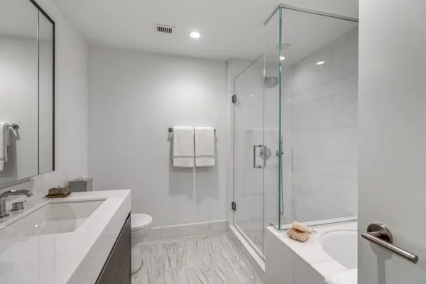 2 bed, 2 bath apartment for rent at 100 Lovejoy Pl Unit 10K, Waterfront — photo 4 of 10