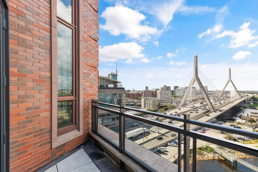1 bed, 1 bath apartment for rent at 100 Lovejoy Pl Unit 12F, Waterfront — photo 1 of 10