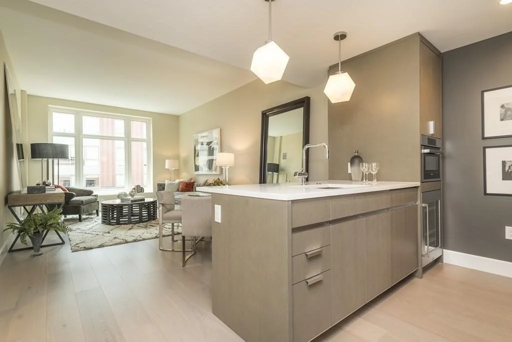 1 bed, 1 bath apartment for rent at 100 Lovejoy Pl Unit 12N, Waterfront — photo 2 of 10