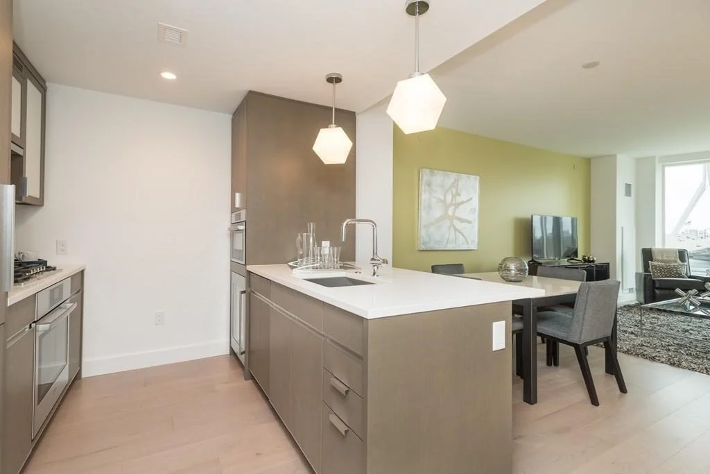 1 bed, 1 bath apartment for rent at 100 Lovejoy Pl Unit 6H, Waterfront — photo 3 of 12
