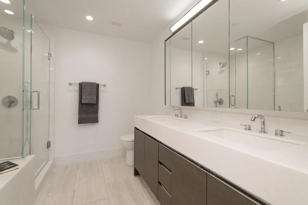 2 bed, 2 bath apartment for rent at 100 Lovejoy Pl Unit 9J, Waterfront — photo 6 of 13