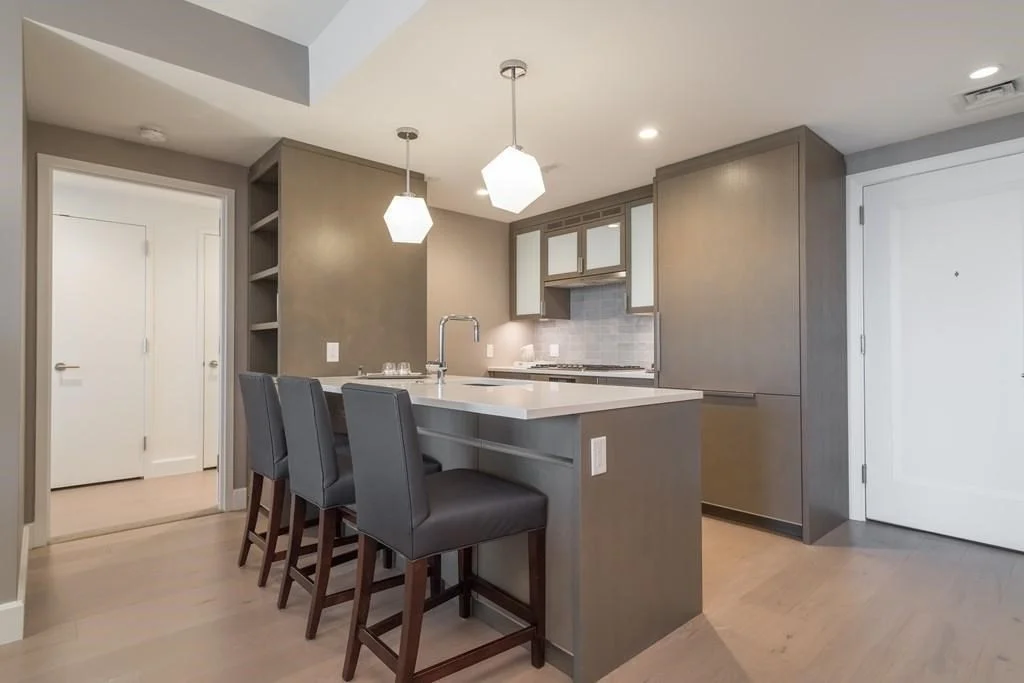 2 bed, 2 bath apartment for rent at 100 Lovejoy Pl Unit 9J, Waterfront — photo 2 of 13