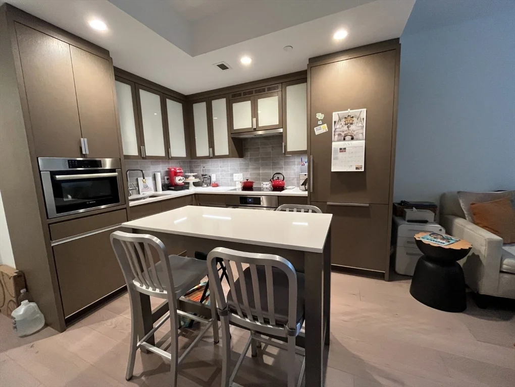 Studio bed, 1 bath apartment for rent at 100 Lovejoy Unit 4L, West End — photo 2 of 13