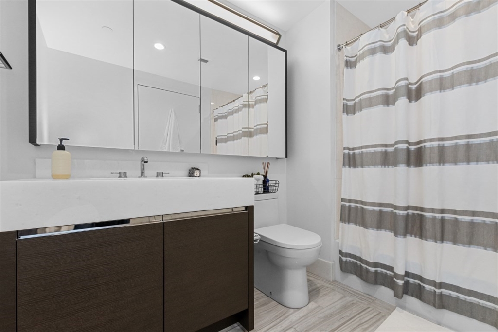 1 bed, 1 bath apartment for rent at 100 Lovejoy Wharf Unit 11Q, Waterfront — photo 7 of 24