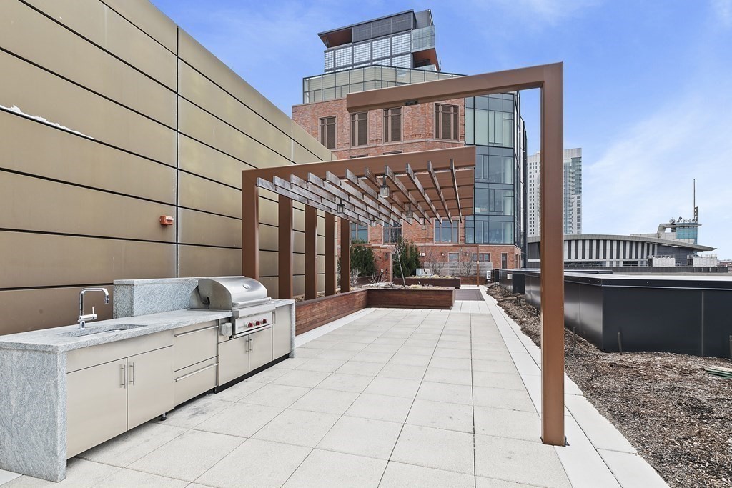 1 bed, 1 bath apartment for rent at 100 Lovejoy Wharf Unit 12M, North End — photo 7 of 22