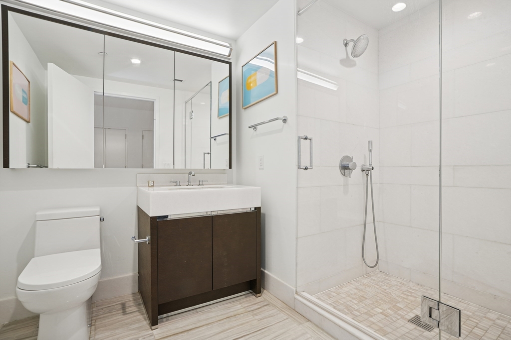 1 bed, 1 bath apartment for rent at 100 Lovejoy Wharf Unit 4Q, Waterfront — photo 20 of 22