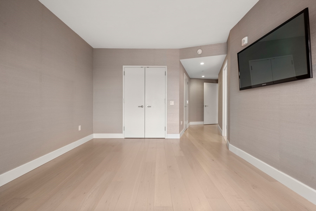 3 bed, 2 bath apartment for rent at 100 Lovejoy Wharf Unit 5D, Waterfront — photo 14 of 40
