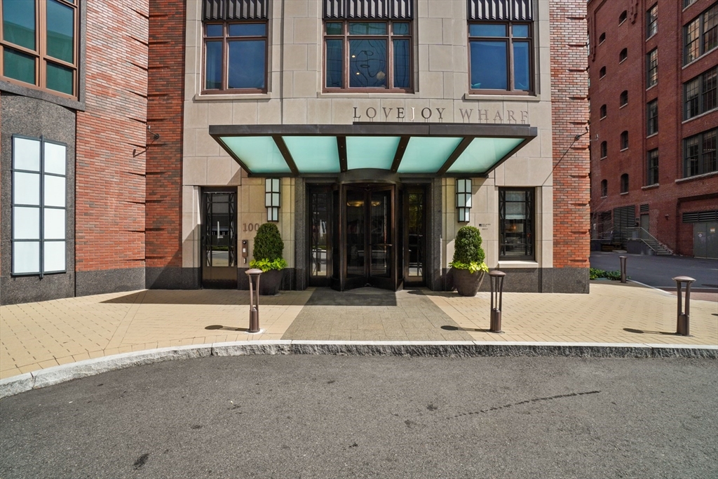 3 bed, 2 bath apartment for rent at 100 Lovejoy Wharf Unit 5D, Waterfront — photo 37 of 40