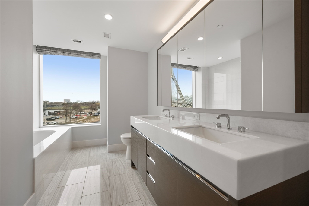 3 bed, 2 bath apartment for rent at 100 Lovejoy Wharf Unit 5D, Waterfront — photo 15 of 40