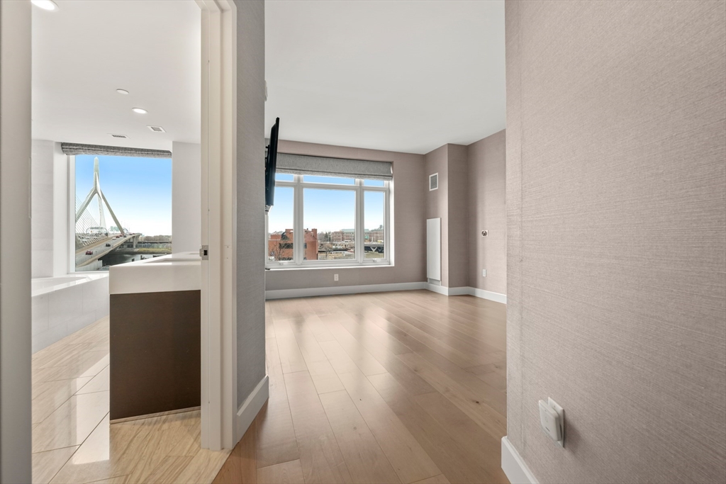 3 bed, 2 bath apartment for rent at 100 Lovejoy Wharf Unit 5D, Waterfront — photo 11 of 40