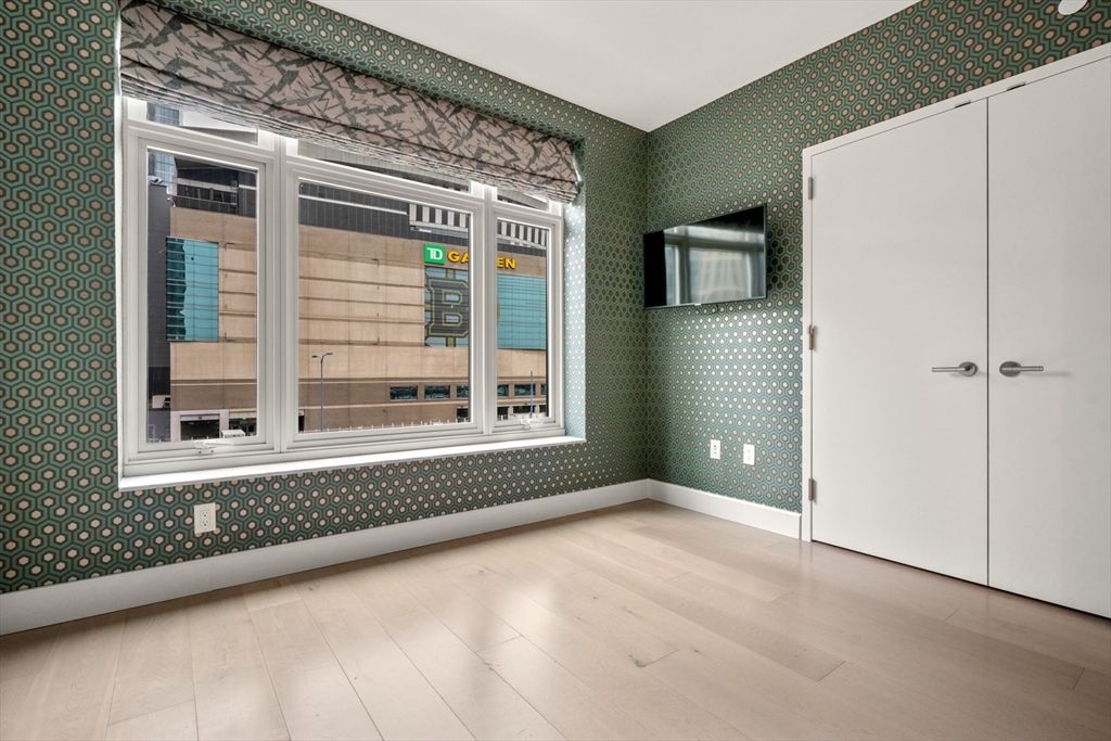 3 bed, 2 bath apartment for rent at 100 Lovejoy Wharf Unit 5D, Waterfront — photo 20 of 40