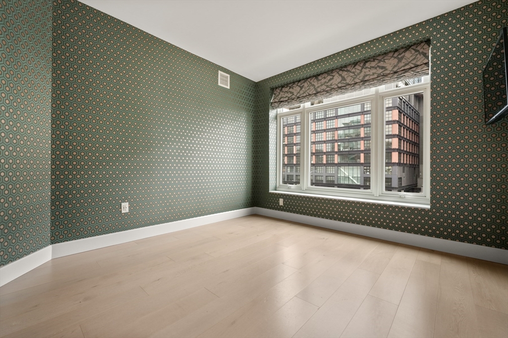 3 bed, 2 bath apartment for rent at 100 Lovejoy Wharf Unit 5D, Waterfront — photo 19 of 40