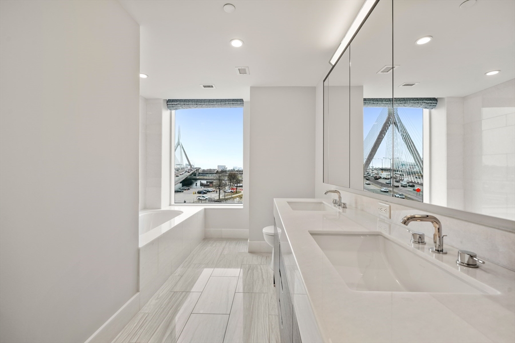 3 bed, 2 bath apartment for rent at 100 Lovejoy Wharf Unit 5D, Waterfront — photo 16 of 40