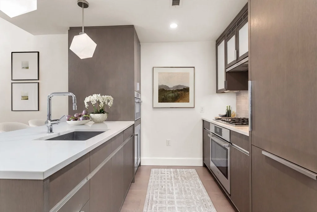 1 bed, 1 bath apartment for rent at 100 Lovejoy Wharf Unit 5N, West End — photo 3 of 17