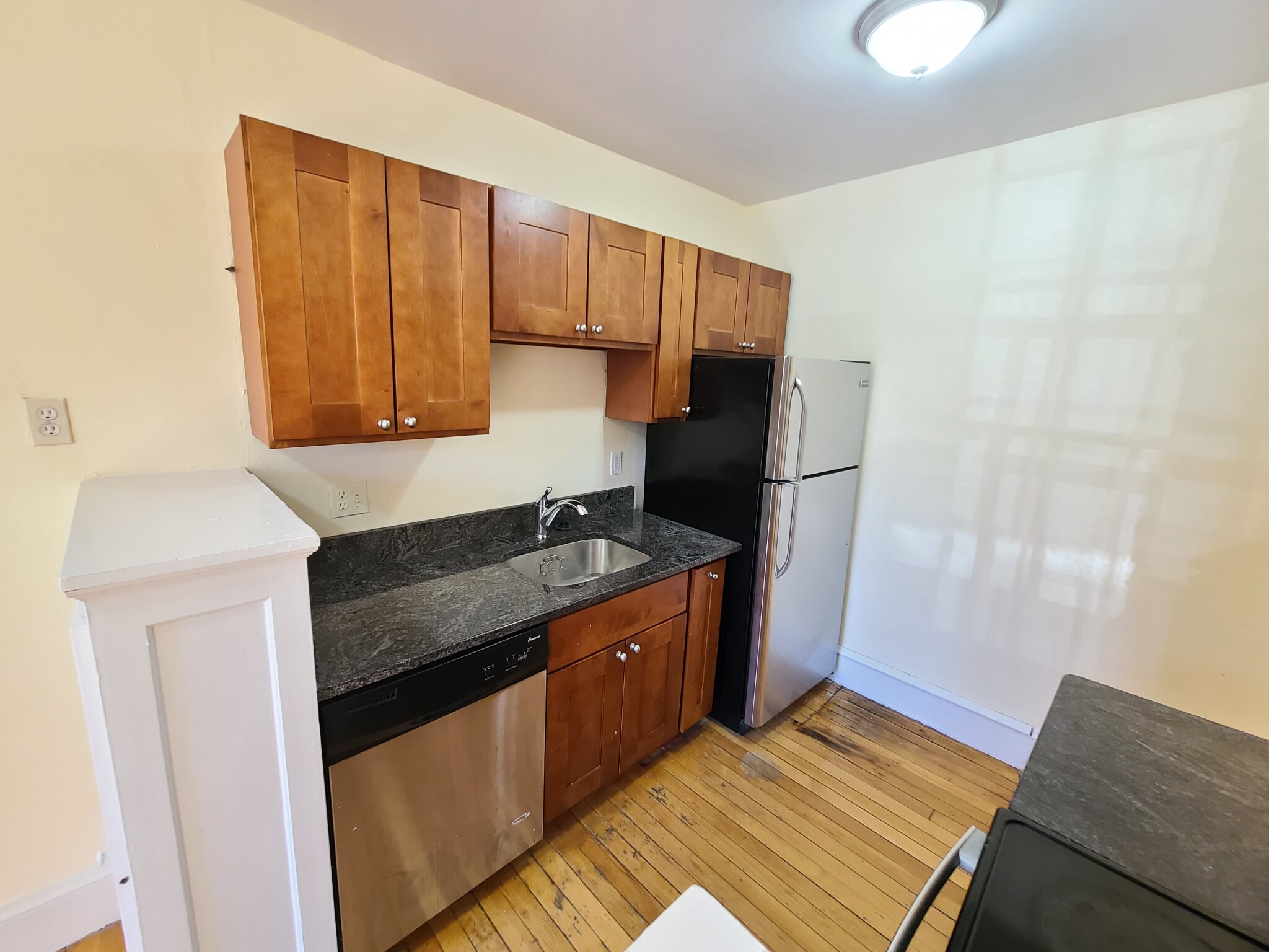 1 bed, 1 bath apartment for rent at 100 Madison Ave Unit 2, Newtonville — photo 2 of 9