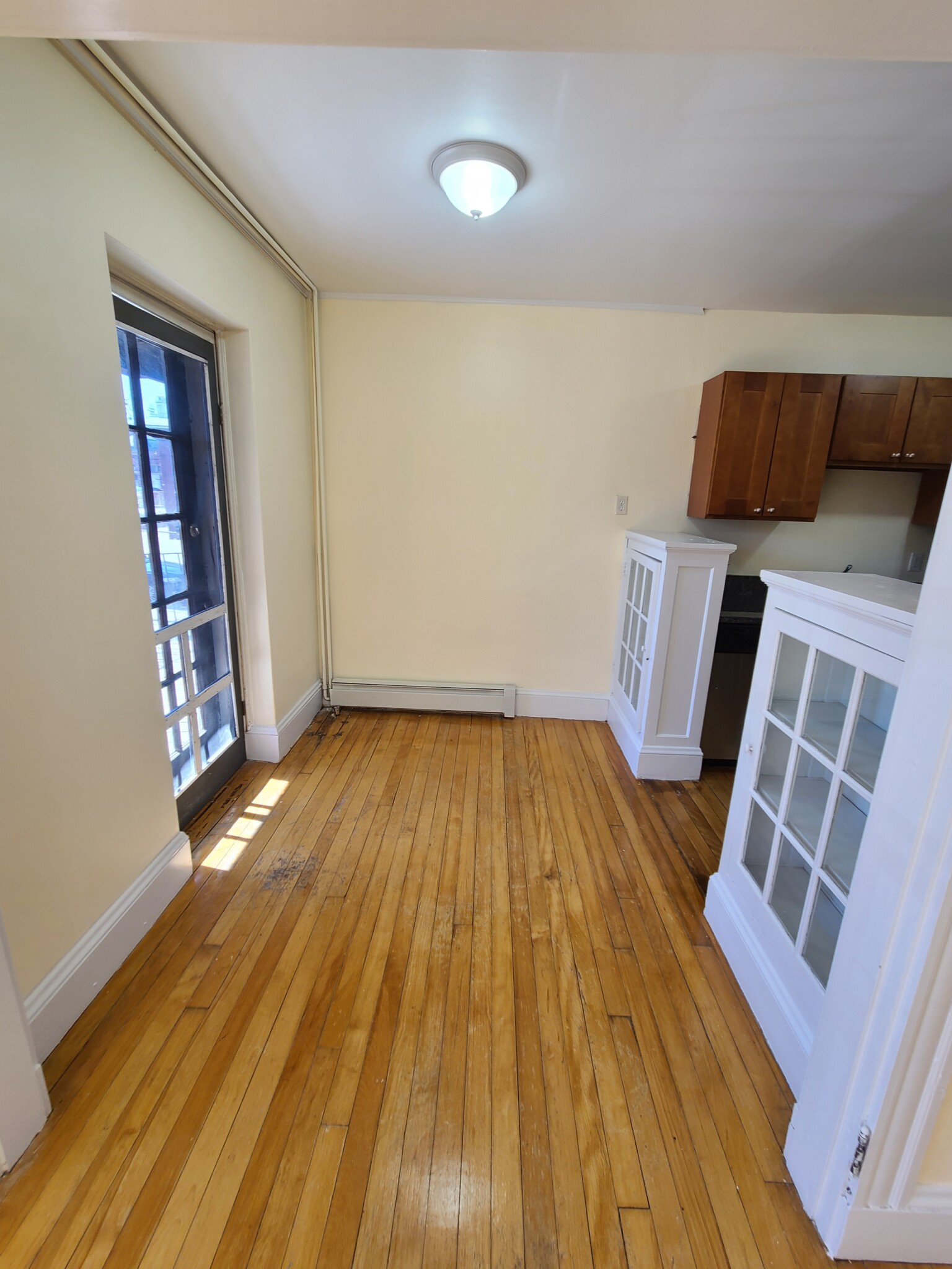 1 bed, 1 bath apartment for rent at 100 Madison Ave Unit 2, Newtonville — photo 4 of 9