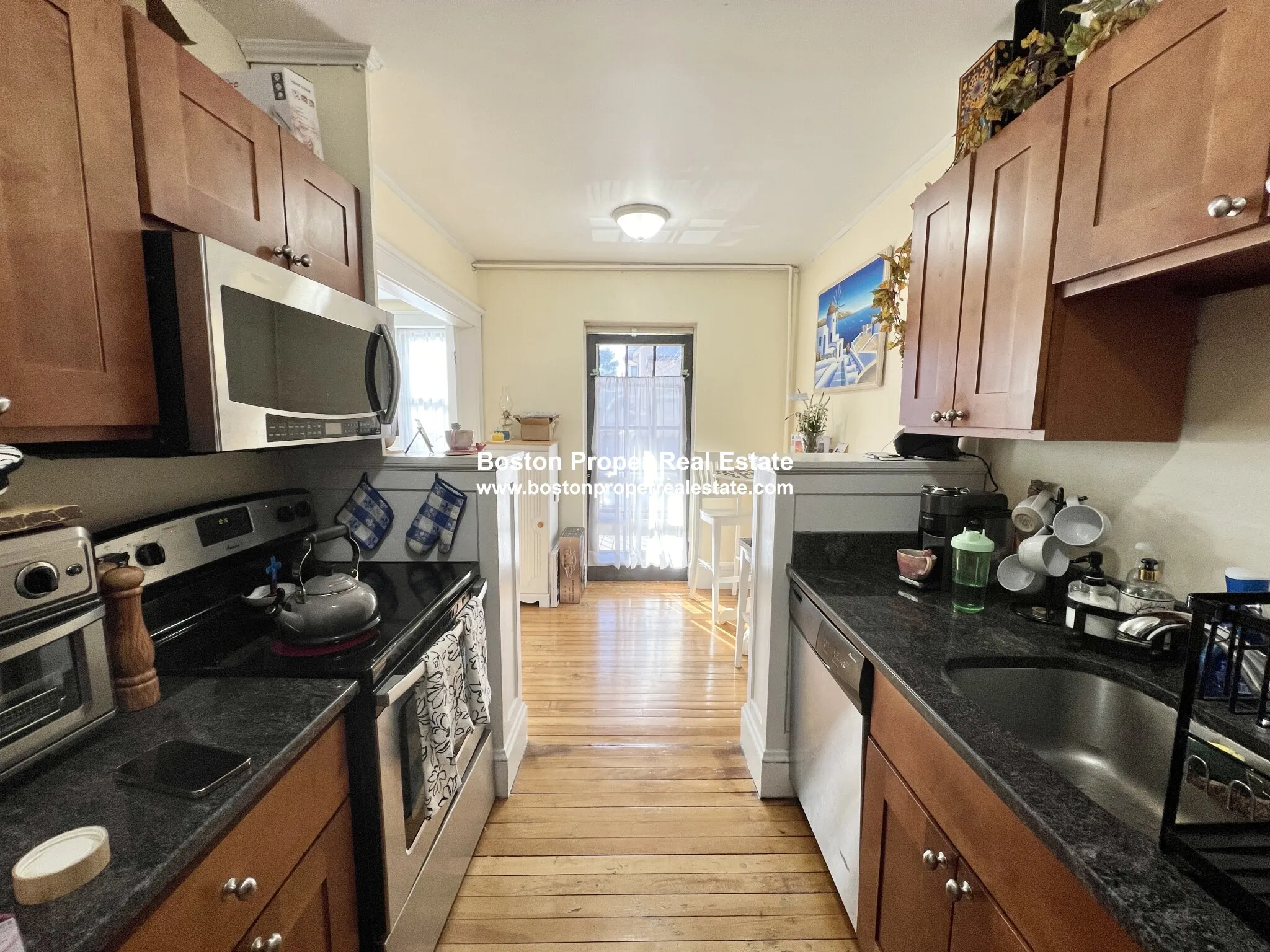 1 bed, 1 bath apartment for rent at 100 Madison Ave Unit 7, Newtonville — photo 3 of 10