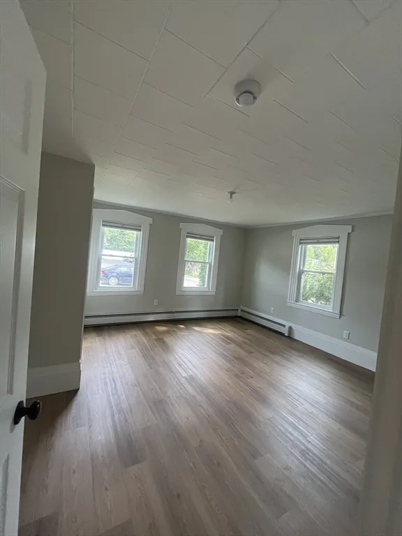 3 bed, 2 bath apartment for rent at 100 Main St Unit 2, Hopkinton — photo 9 of 11